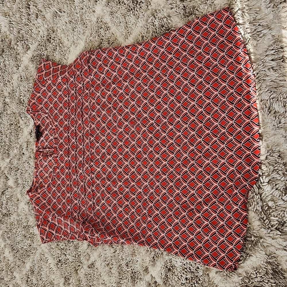 The limited top size medium